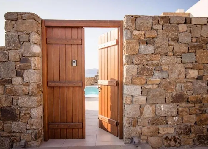 Elite With Pool & Sea View *